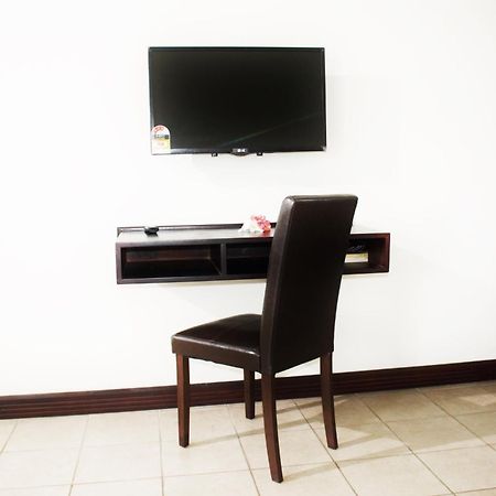 Hotel Oasis Nadi Extérieur photo